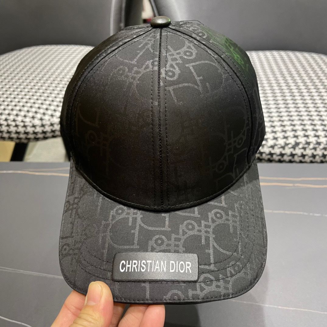 Christian Dior Caps